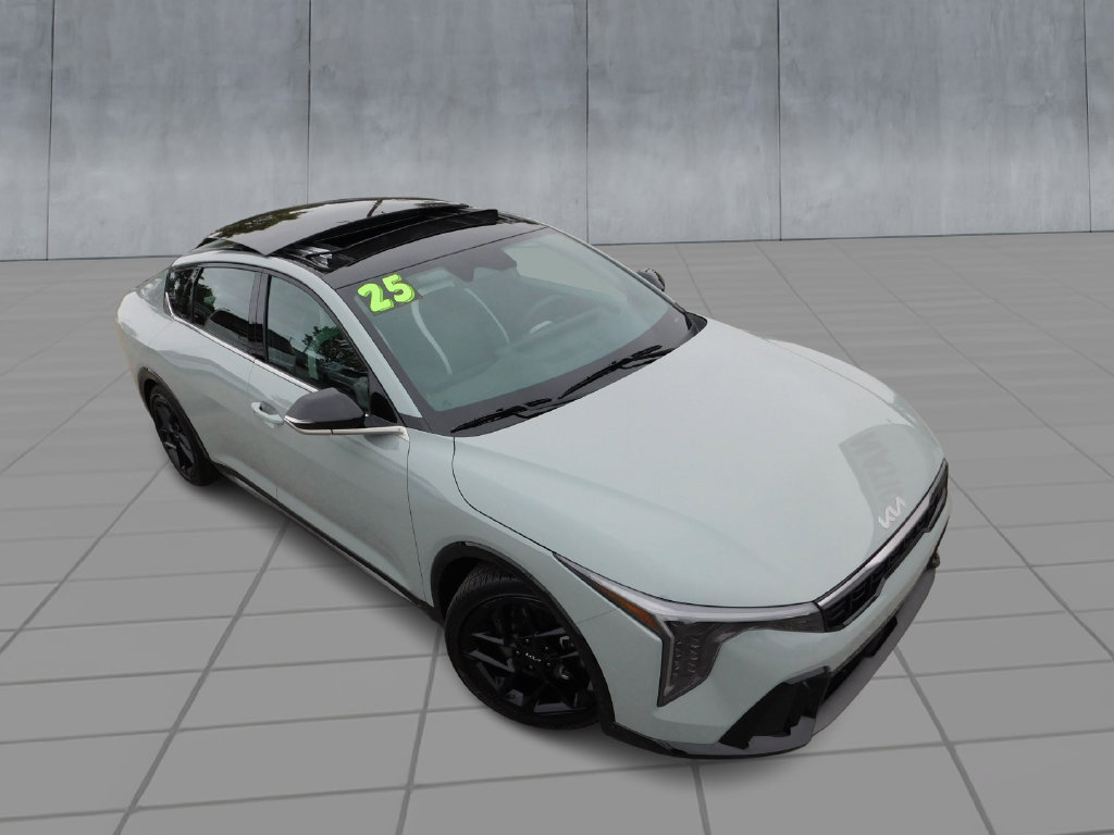 Used 2025 Kia K4 GT-Line Turbo FWD image 2