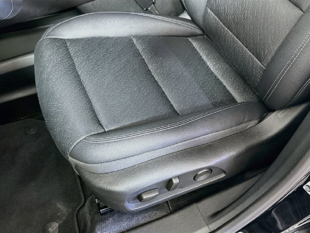 Used 2025 Chevrolet Equinox LT w/ Convenience Package II FWD image 20