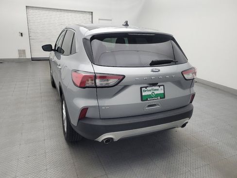Used 2021 Ford Escape SE FWD image 6