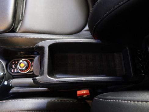 Used 2015 MINI Cooper S image 33