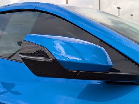 Used 2025 Chevrolet Corvette Z06 RWD image 12