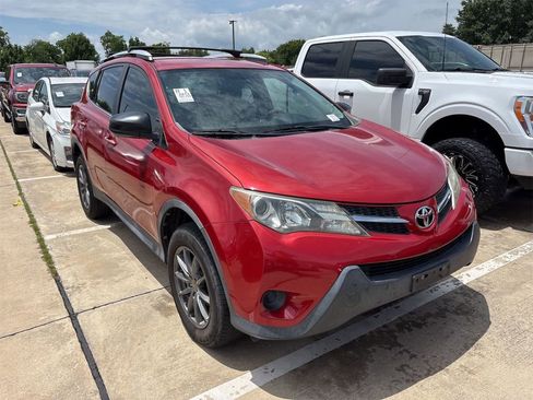 Used 2013 Toyota RAV4 LE FWD image 3
