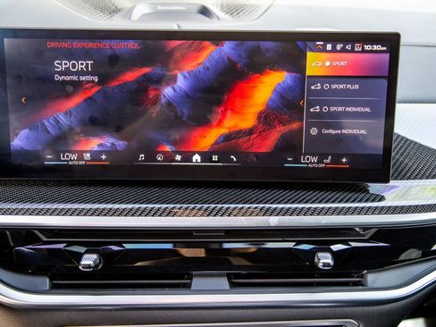 Used 2024 BMW X6 M60i w/ Dynamic Handling Package image 13