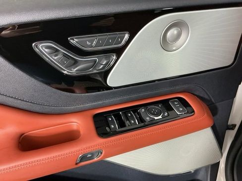 Used 2025 Lincoln Aviator Reserve w/ Equipment Group 201A image 16