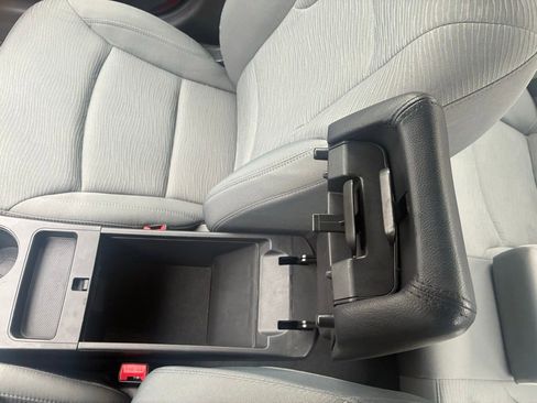 Used 2012 Hyundai Sonata Base image 34