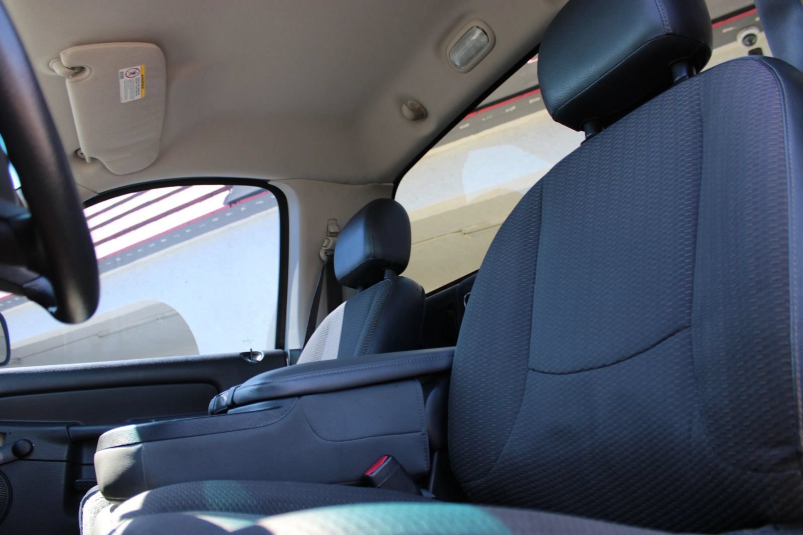 Used 2004 Dodge Ram 1500 Truck ST RWD image 14