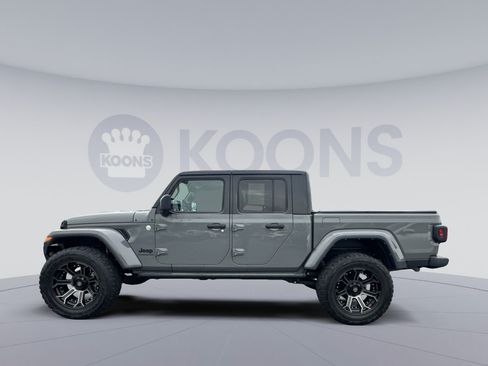 Used 2021 Jeep Gladiator Overland w/ Popular Equipment Package AWD/4WD image 13