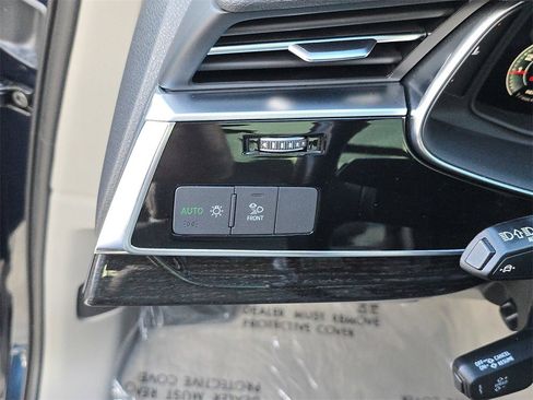 Certified 2023 Audi Q7 2.0T Premium image 30