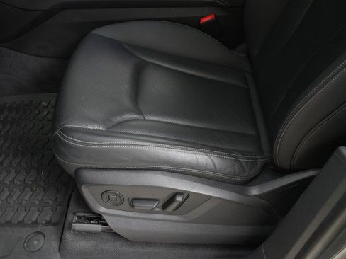 Used 2023 Audi Q8 Premium Plus w/ Premium Plus Package image 41