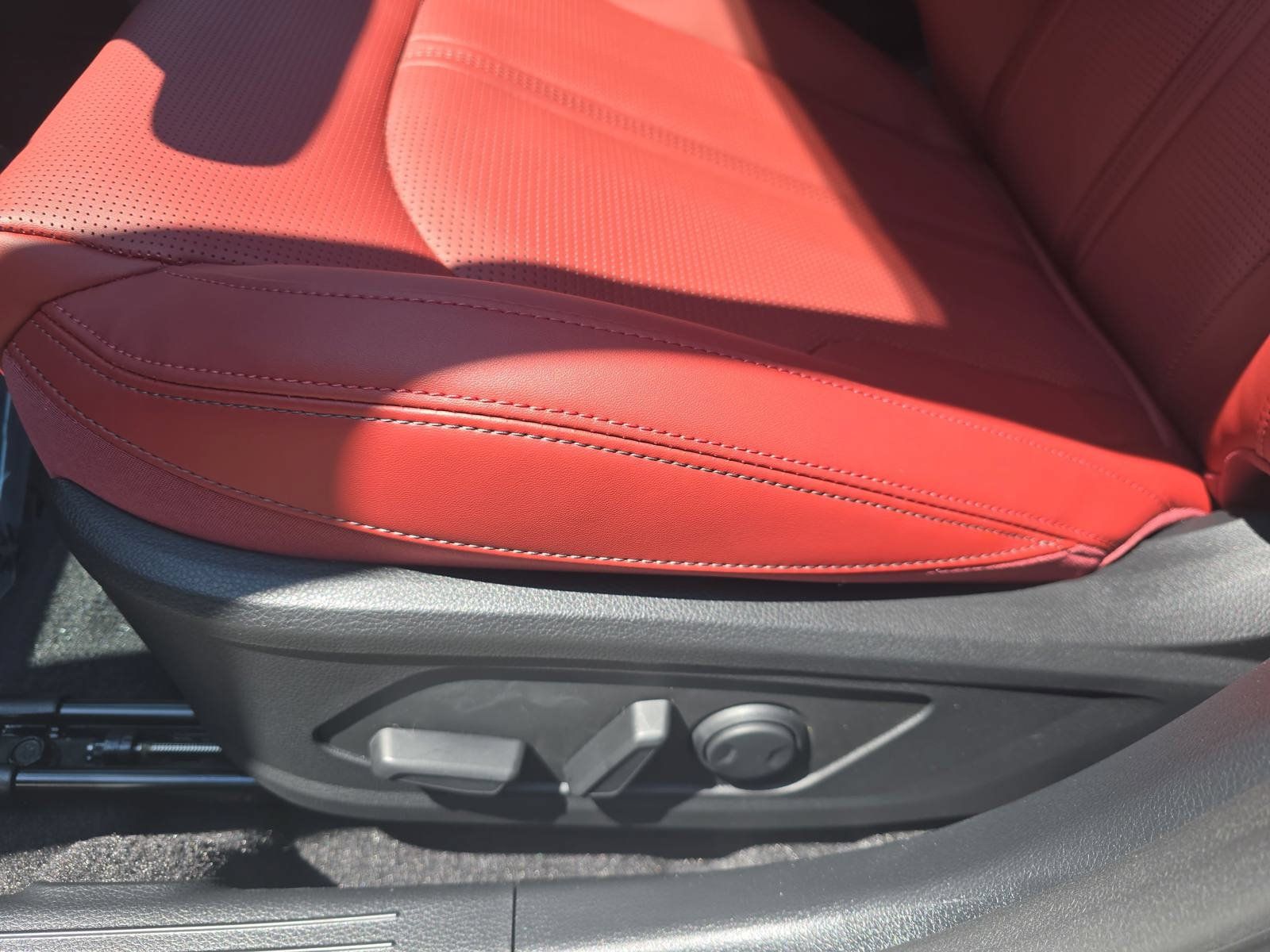 New 2026 Kia K5 GT-Line w/ GT-Line Red Interior Package FWD image 31