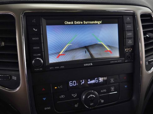 Used 2011 Jeep Grand Cherokee Laredo AWD/4WD image 23