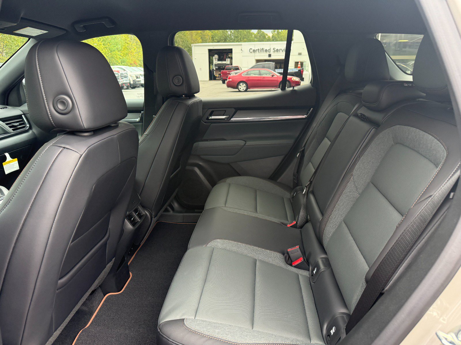 New 2027 GMC Terrain AT4 AWD/4WD image 17