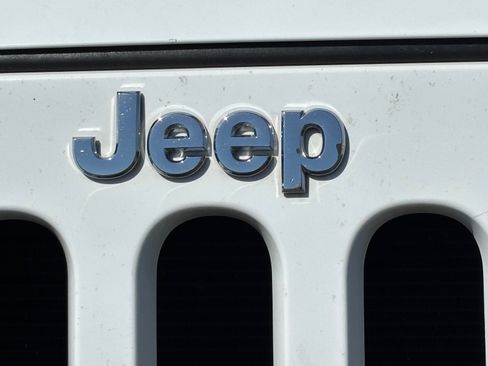 Used 2014 Jeep Wrangler Sport w/ Quick Order Package 23S AWD/4WD image 9