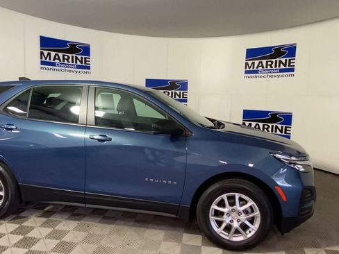 Used 2024 Chevrolet Equinox LS FWD image 3