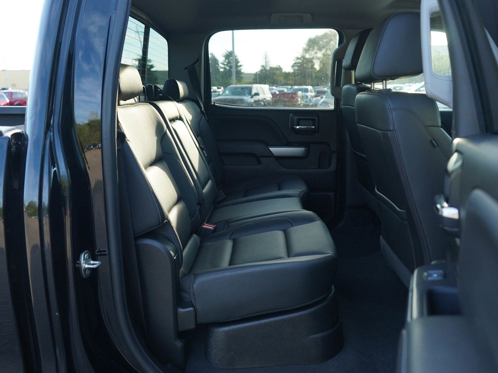 Used 2019 Chevrolet Silverado 2500 LTZ w/ Midnight Edition AWD/4WD image 12