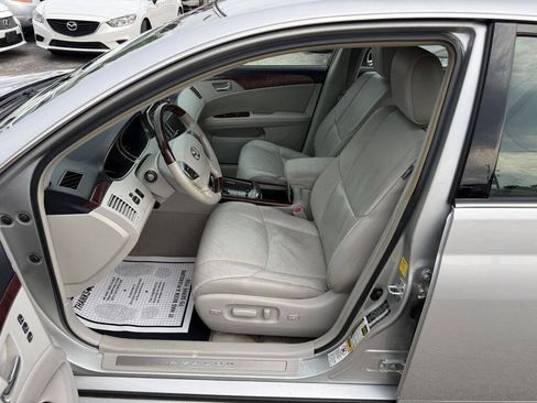 Used 2011 Toyota Avalon Limited FWD image 13