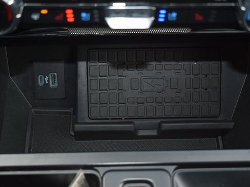 Used 2023 Ford F150 Lariat w/ Equipment Group 502A High image 39