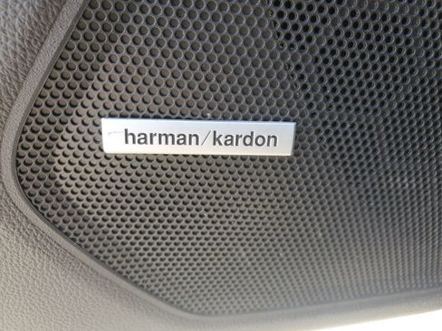 Used 2017 Subaru Legacy 3.6R Limited image 15