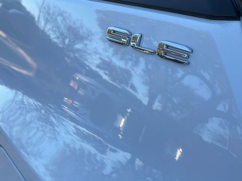 Used 2024 GMC Terrain SLE image 6