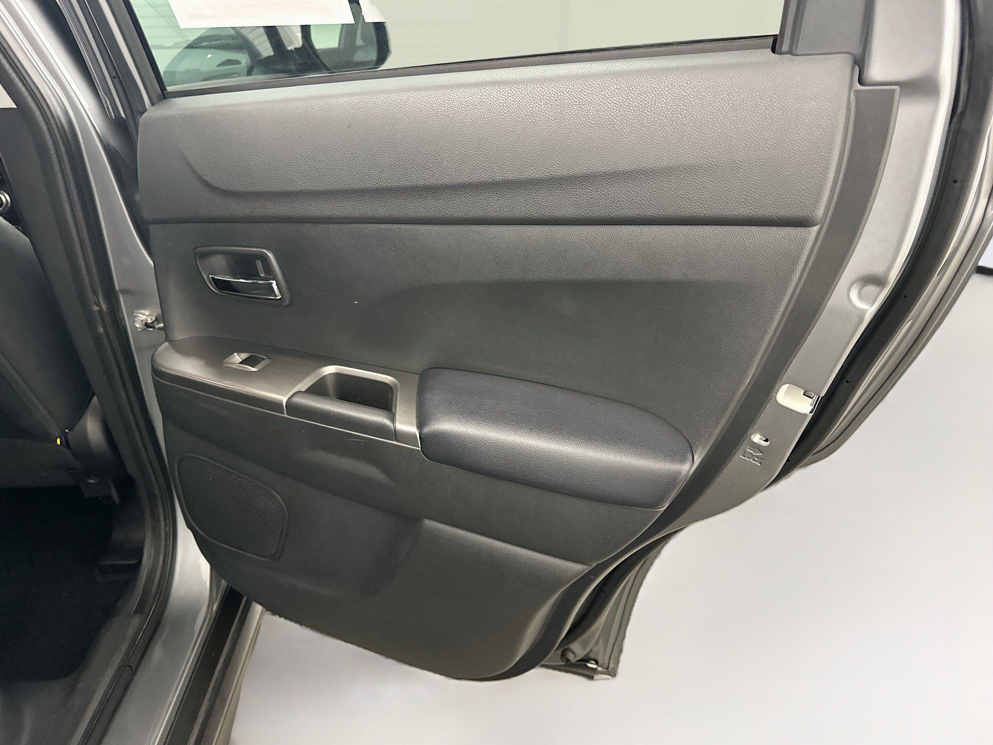 Used 2024 Mitsubishi Outlander Sport AWD image 30