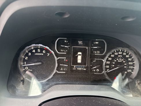 Used 2021 Toyota Tundra SR5 w/ SR5 Leather Package image 16