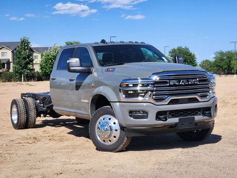 New 2026 RAM 5500 4x4 Crew Cab w/ Laramie Trim Package image 1