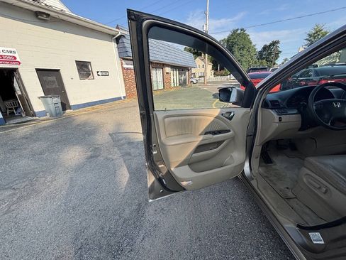 Used 2005 Honda Odyssey EX-L image 19