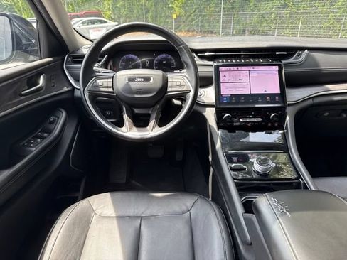 Used 2022 Jeep Grand Cherokee L Limited AWD/4WD image 20