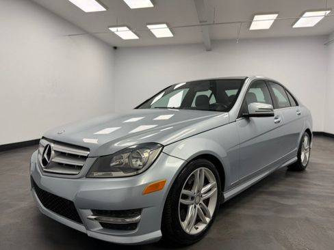 Used 2013 Mercedes-Benz C 300 4MATIC Sedan image 3