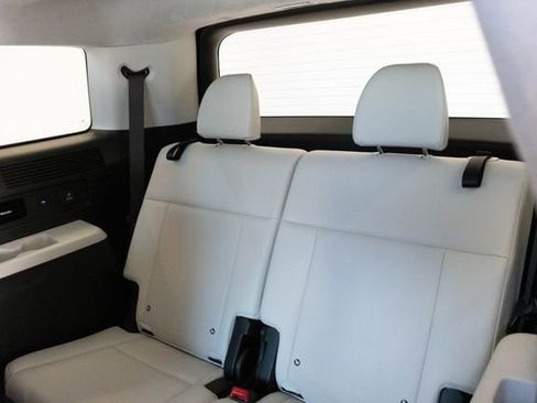 Used 2024 Hyundai Santa Fe Calligraphy image 21