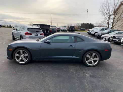Used 2010 Chevrolet Camaro SS image 2