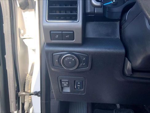Used 2018 Ford Expedition Max XLT w/ Equipment Group 202A AWD/4WD image 36