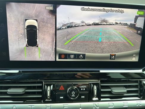 New 2026 Nissan Pathfinder Platinum AWD/4WD image 25