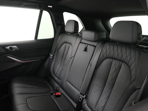 Used 2026 BMW X5 xDrive40i w/ M Sport Package AWD/4WD image 33