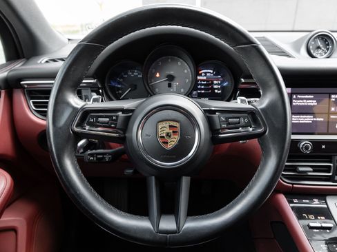 Certified 2023 Porsche Macan S AWD/4WD image 13