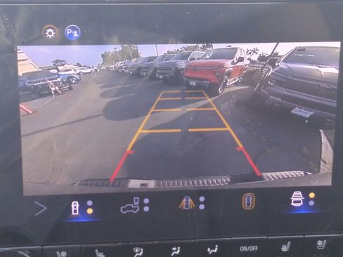 New 2026 Chevrolet Colorado ZR2 w/ Technology Package image 15