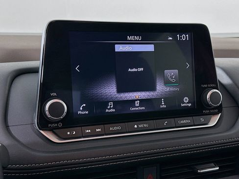 Certified 2023 Nissan Rogue SV image 21