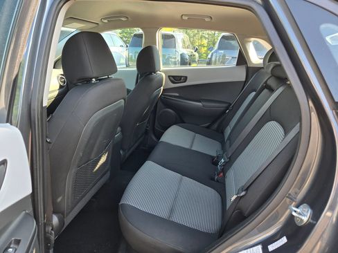 Used 2020 Hyundai Kona SE FWD image 36