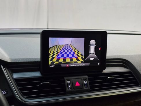 Used 2018 Audi Q5 2.0T Premium image 23