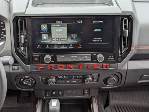 Used 2025 Nissan Frontier PRO-4X w/ Pro Convenience Package AWD/4WD image 25