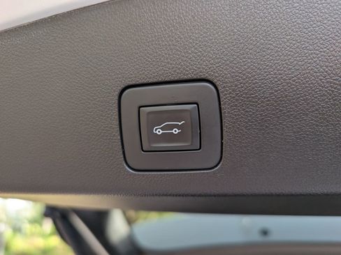 Used 2021 Buick Encore GX Essence w/ Advanced Technology Package image 23