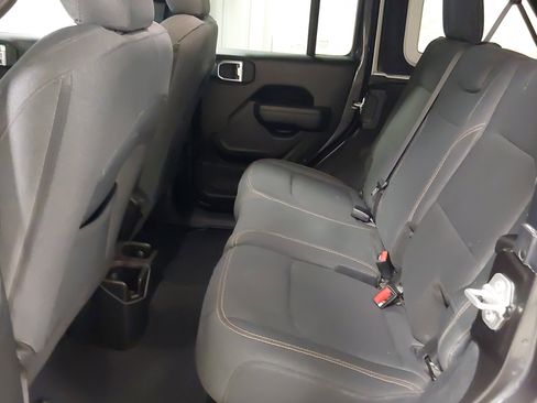 Used 2024 Jeep Wrangler Willys image 37