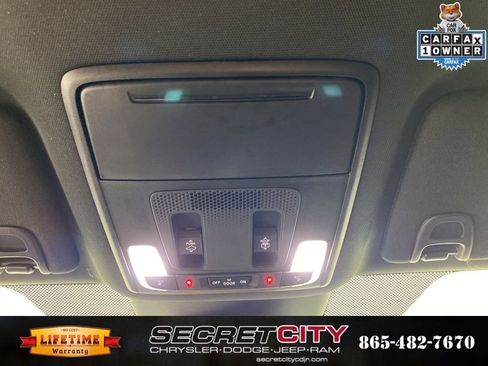Used 2025 Honda Pilot Black Edition image 19