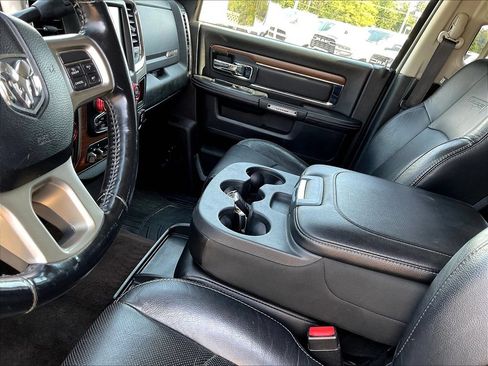 Used 2015 RAM 2500 Laramie w/ Convenience Group AWD/4WD image 21