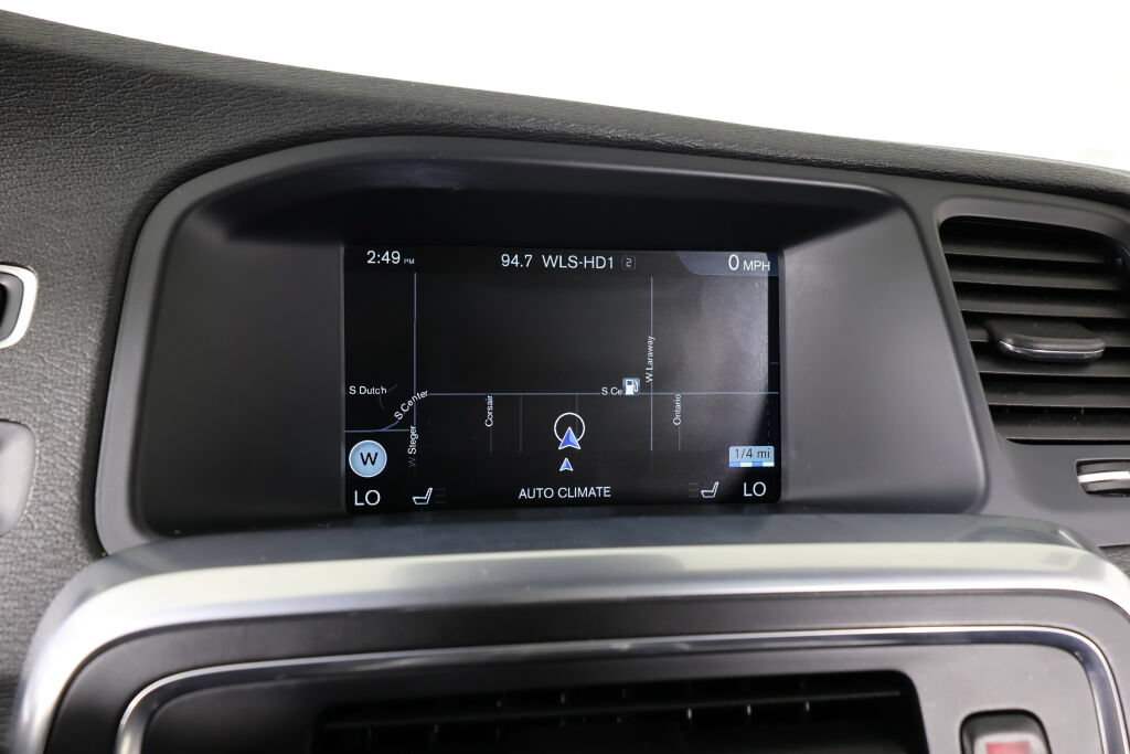 Used 2016 Volvo V60 T5 Cross Country Platinum AWD/4WD image 35