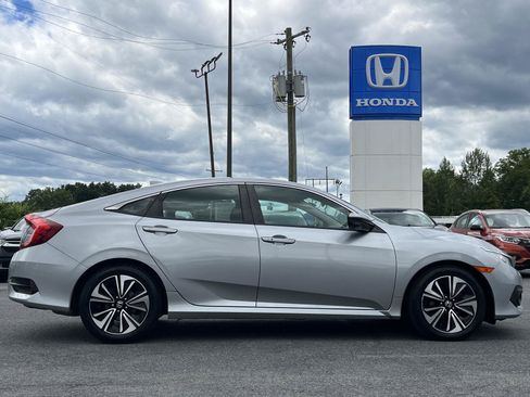 Used 2017 Honda Civic EX-T image 5