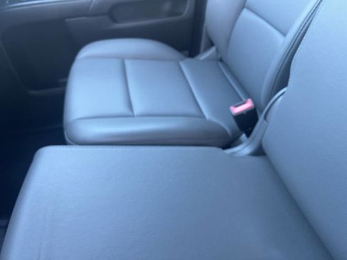 Used 2018 Chevrolet Silverado 2500 W/T w/ WT Convenience Package image 12