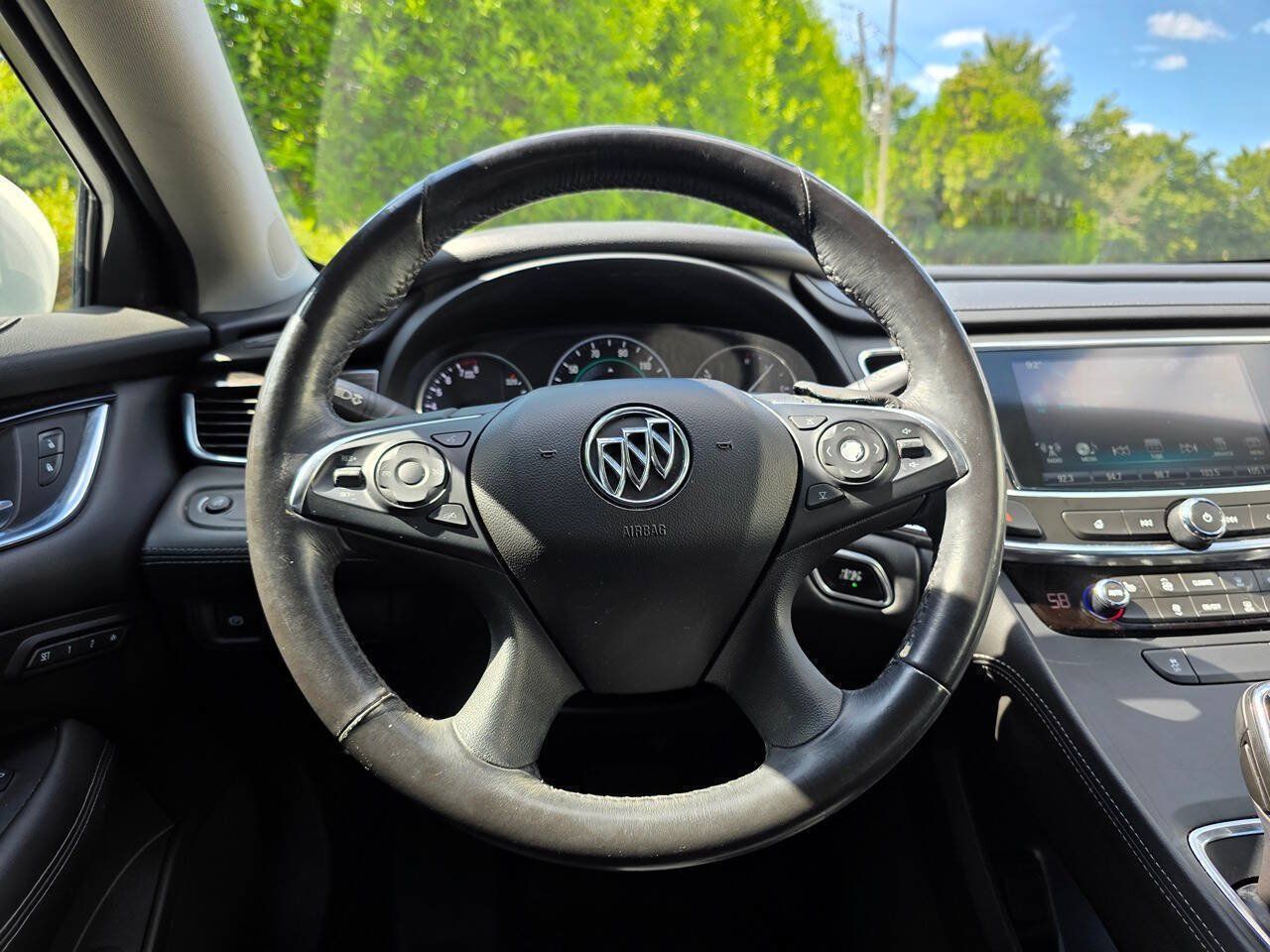 Used 2018 Buick LaCrosse Essence FWD image 20