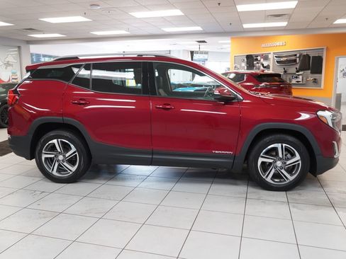 Used 2021 GMC Terrain SLT FWD image 14