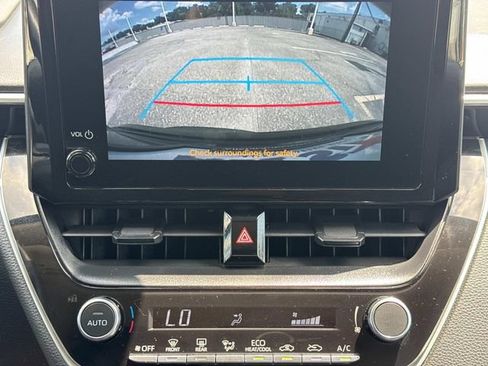 Used 2023 Toyota Corolla LE FWD image 31